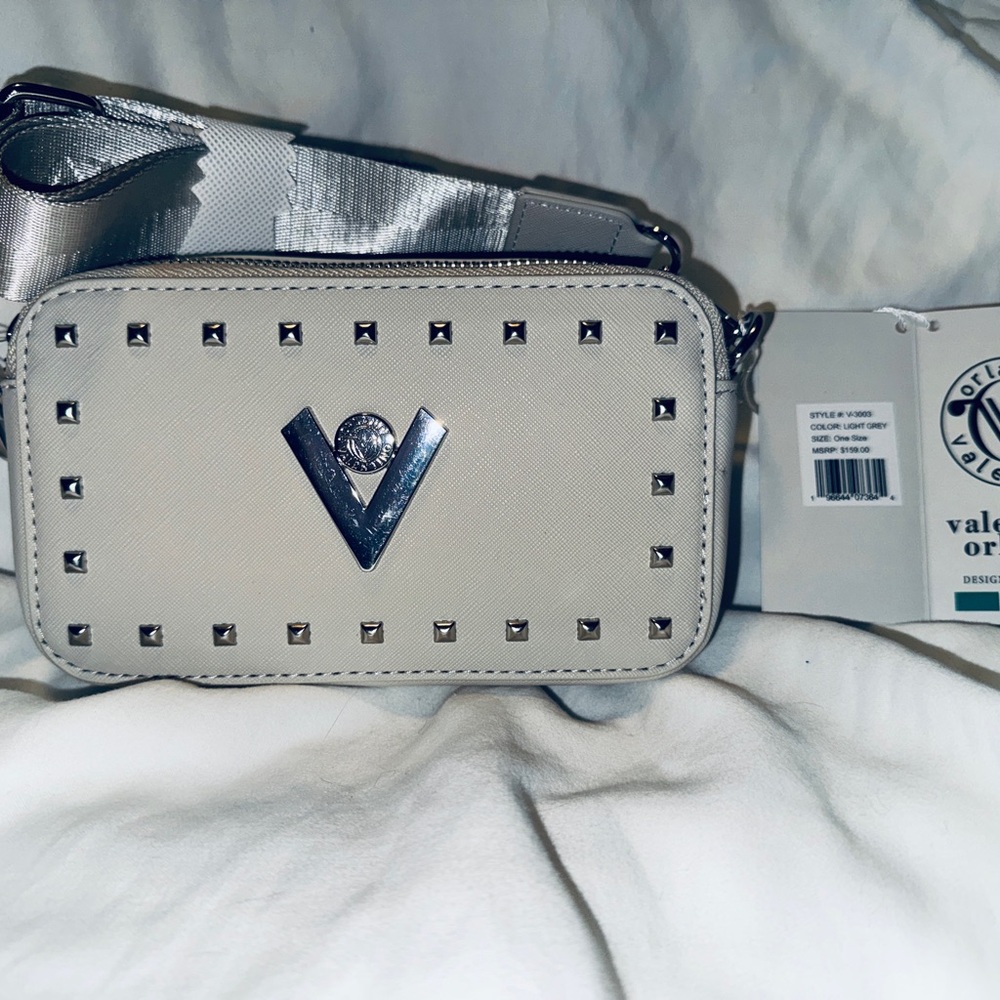 Badgley Mischka Light Gray Camera Style Crossbody with Silver Studs - Picture 2 of 4
